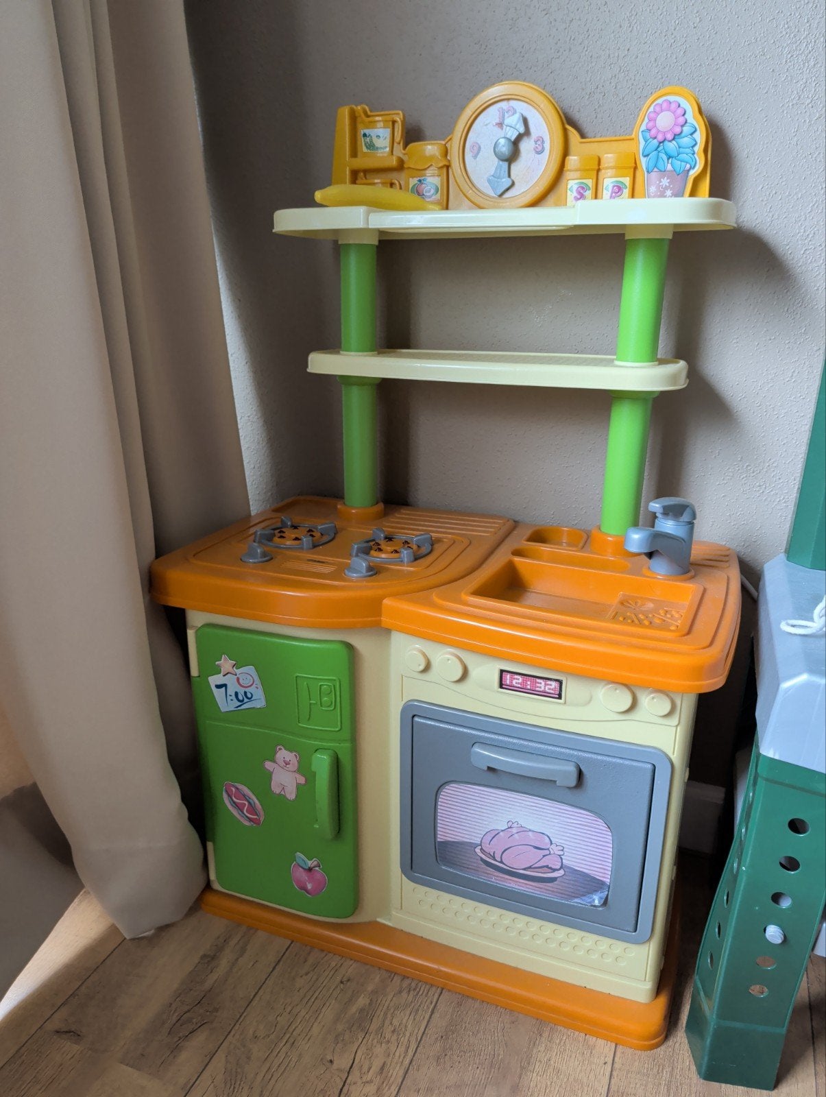 Buiten keuken, Ophalen, Zo goed als nieuw