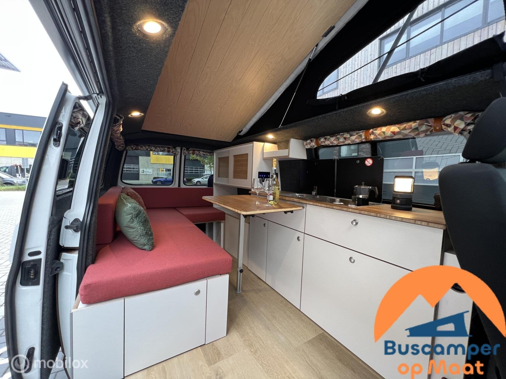 Volkswagen T6 buscamper Nevada 2018 Two tone, Buscamper of Camperbus, Verkoop@buscamperopmaat.nl, Bedrijf, Airconditioning