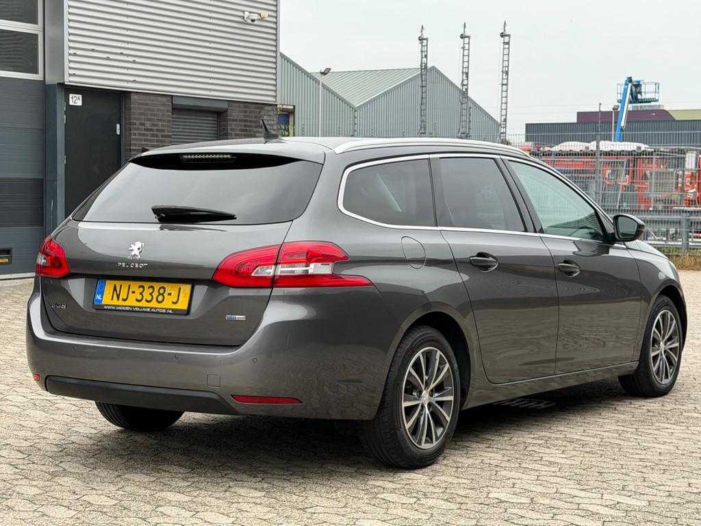 Peugeot 308 SW 1.2 PureTech Blue Lease Premium PANO NAVI CLI, Stof, Gebruikt, 1199 cc, 635 kg