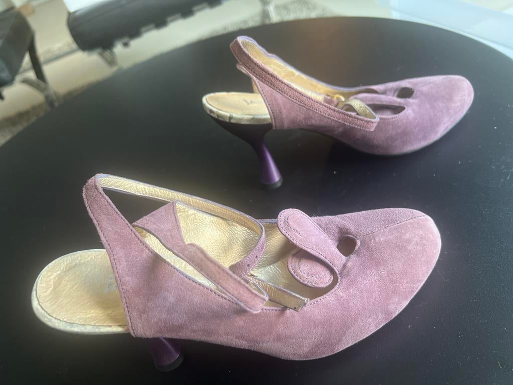 Jan Janssen paarse leren pumps - maat 38, Kleding | Dames, Schoenen, Ophalen of Verzenden, Zo goed als nieuw, Overige kleuren