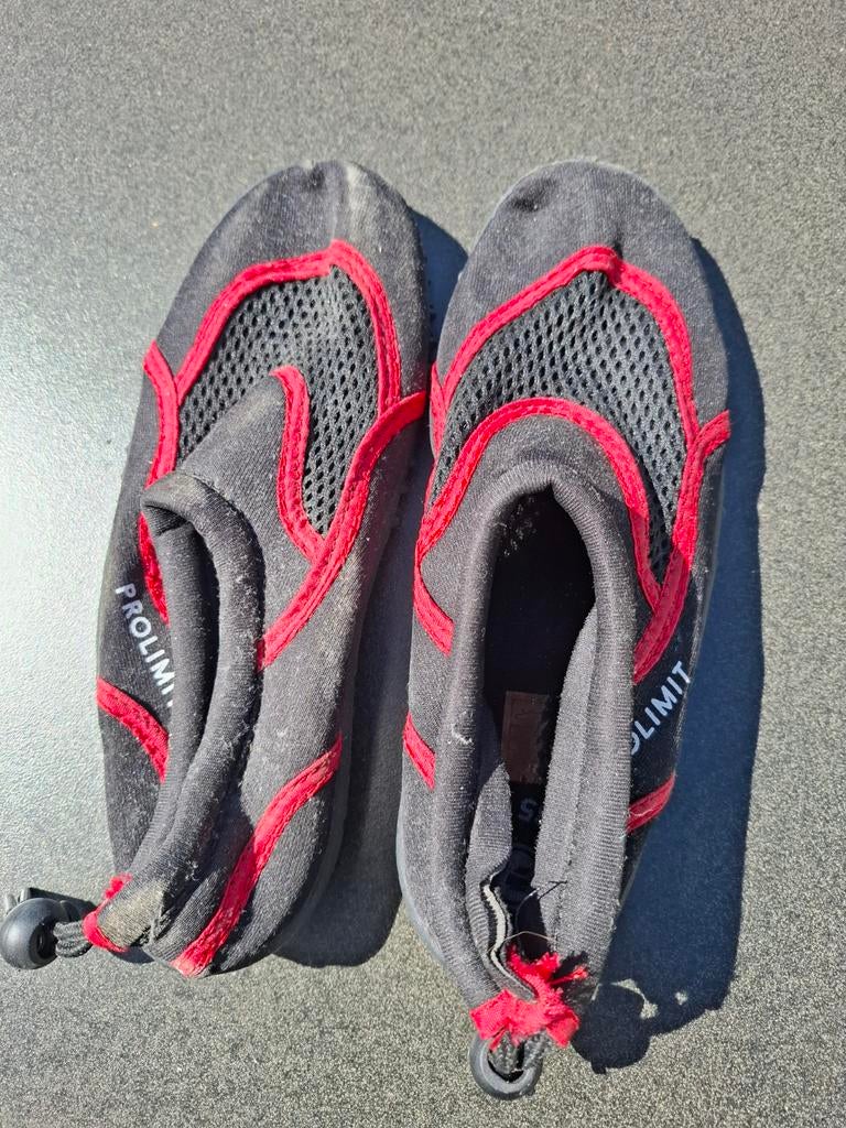 Waterschoenen maat 35, Ophalen, Zeil- of Surfschoenen, Zo goed als nieuw, Kind