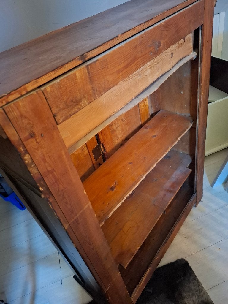 Houten kast, Ophalen