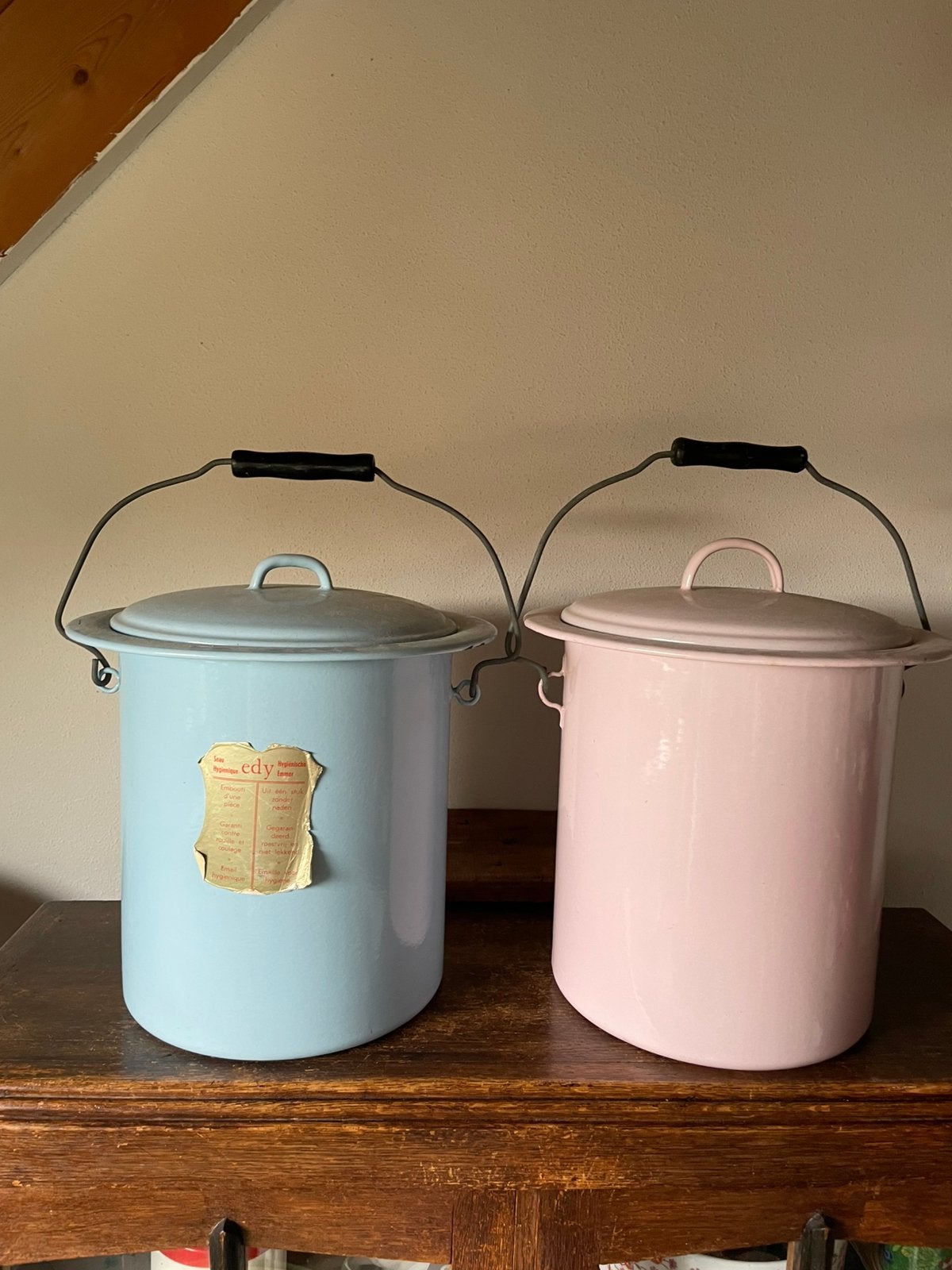 Setje blauw en roze emaille luieremmers, Ophalen of Verzenden