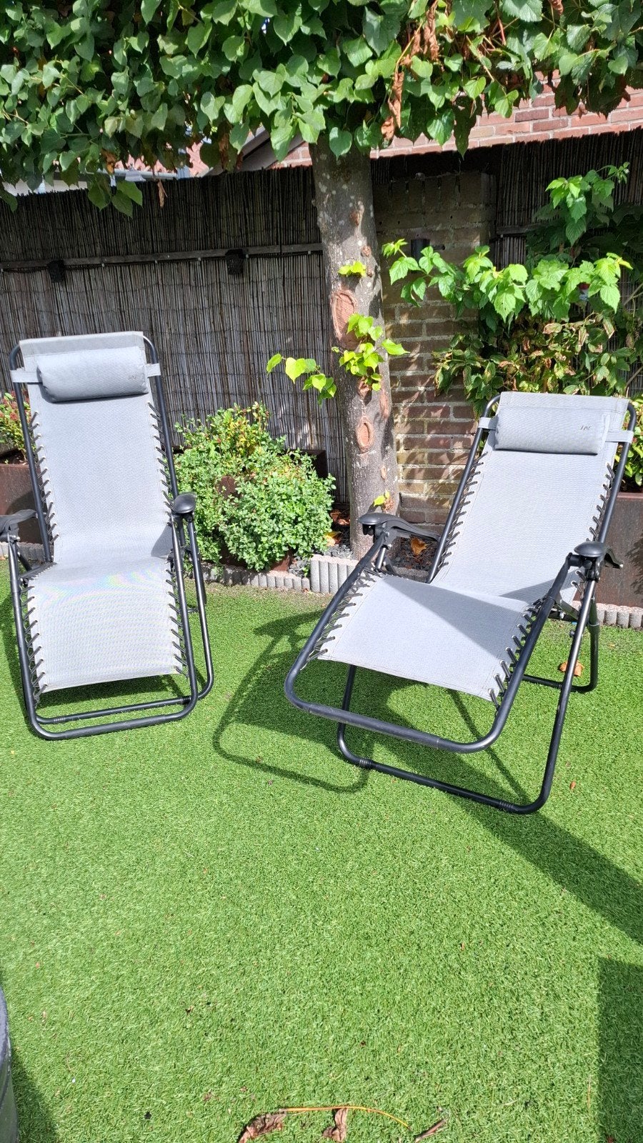 Relax stoelen merk HV licht grijs, Ophalen, Gebruikt, Kunststof