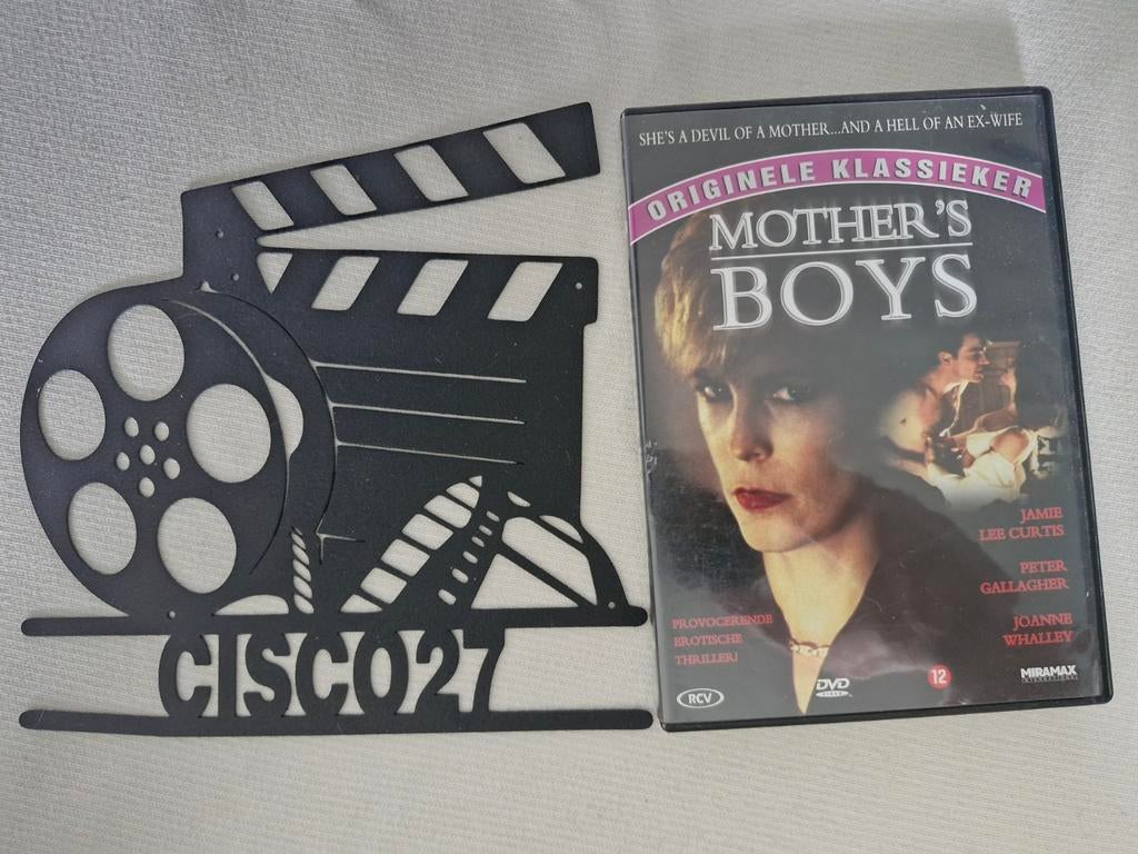 Mother's Boys, Vanaf 12 jaar, Ophalen of Verzenden, Zo goed als nieuw, Actiethriller