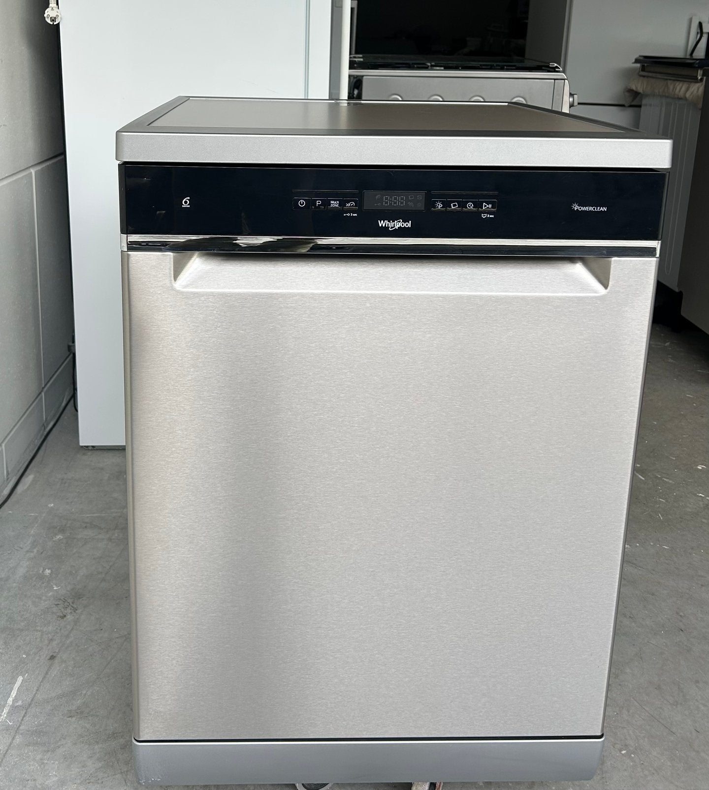 Whirlpool rvs vaatwasser in nette staat met bezorgen, Ophalen, Energieklasse A of zuiniger, 60 cm of meer, Minder dan 10 liter