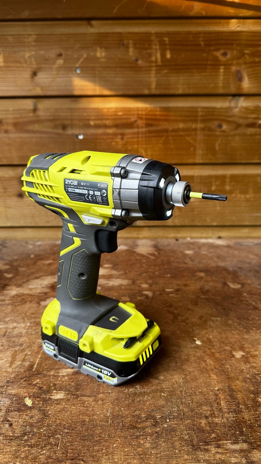 Ryobi R18ID3 Accu Slagmoersleutel 18V - 220Nm, Doe-het-zelf en Verbouw, Gereedschap | Boormachines, Ophalen of Verzenden, Gebruikt