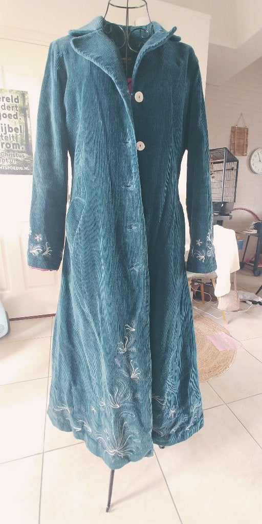 lange corduroy jas M voorjaar/najaar, Kleding | Dames, Ophalen of Verzenden, Zo goed als nieuw, Maat 38/40 (M), Blauw