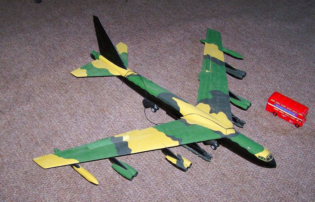 Monogram B-52 atoom bommenwerper, 1:72 tot 1:144, Gebruikt, Revell, Ophalen of Verzenden
