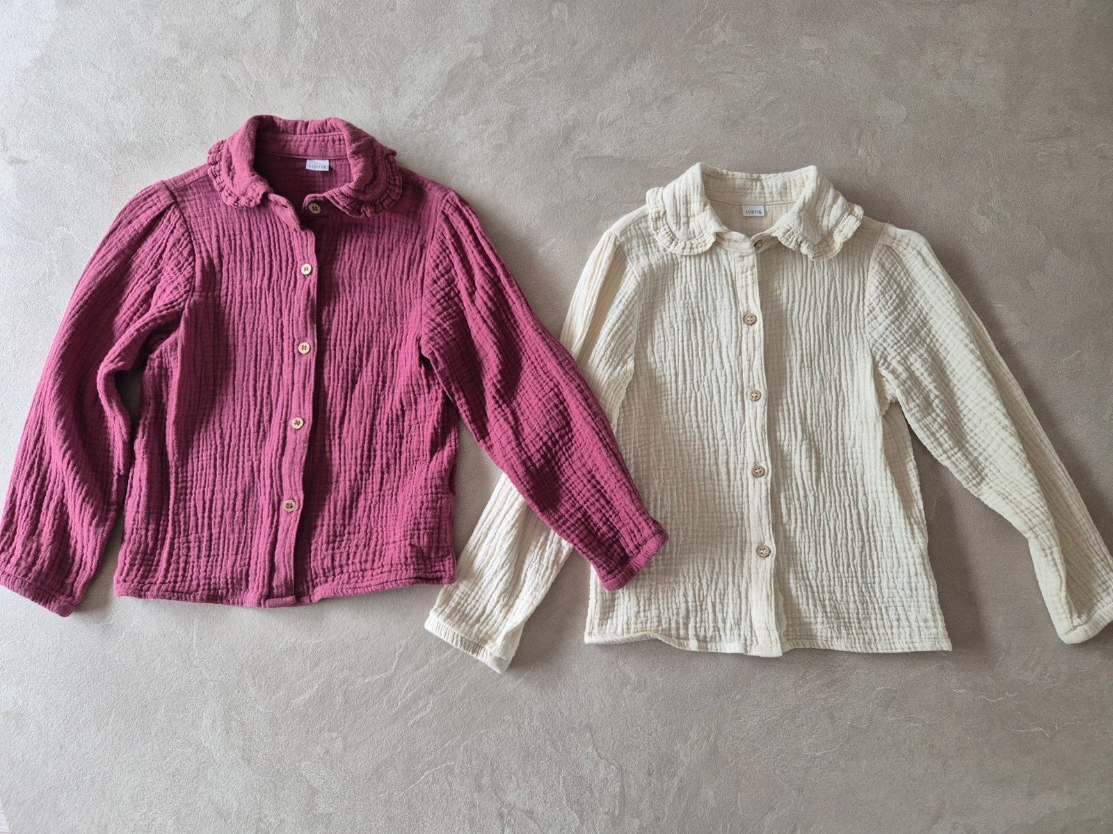 2x Blouse blousje mt 110/116, Kinderen en Baby's, Kinderkleding | Maat 110, Ophalen of Verzenden, Zo goed als nieuw, Meisje, Overhemd of Blouse