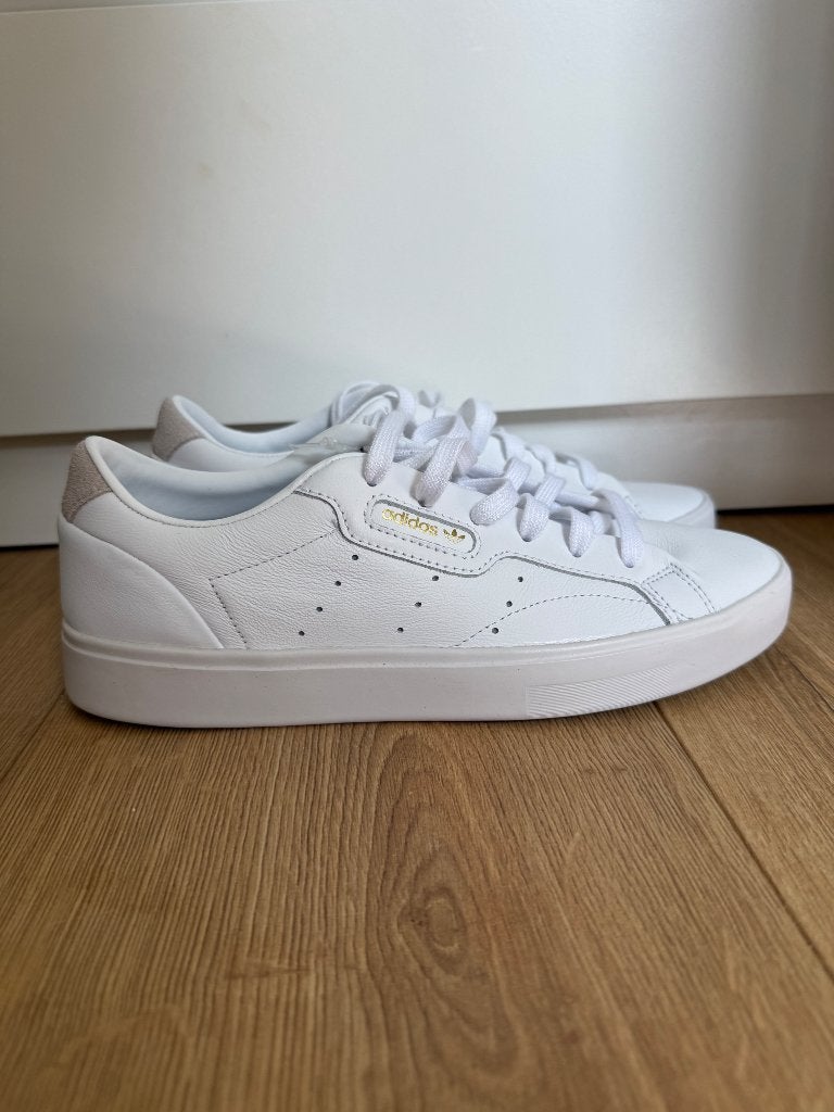 Adidas sleek wit goud 39 nieuw, Kleding | Dames, Adidas, Wit, Nieuw, Ophalen of Verzenden