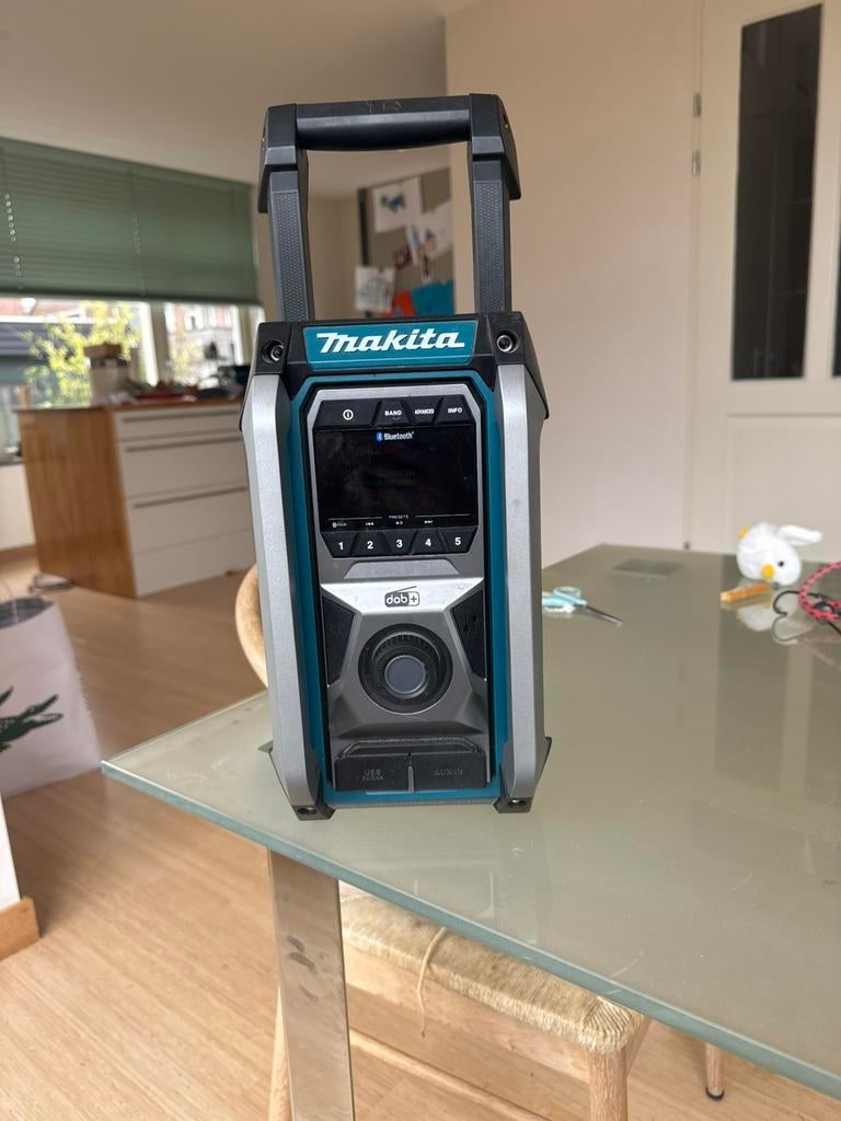 Bent u op zoek naar een makita radio neem dan contact met me, Ophalen of Verzenden, Zo goed als nieuw, Bouwradio
