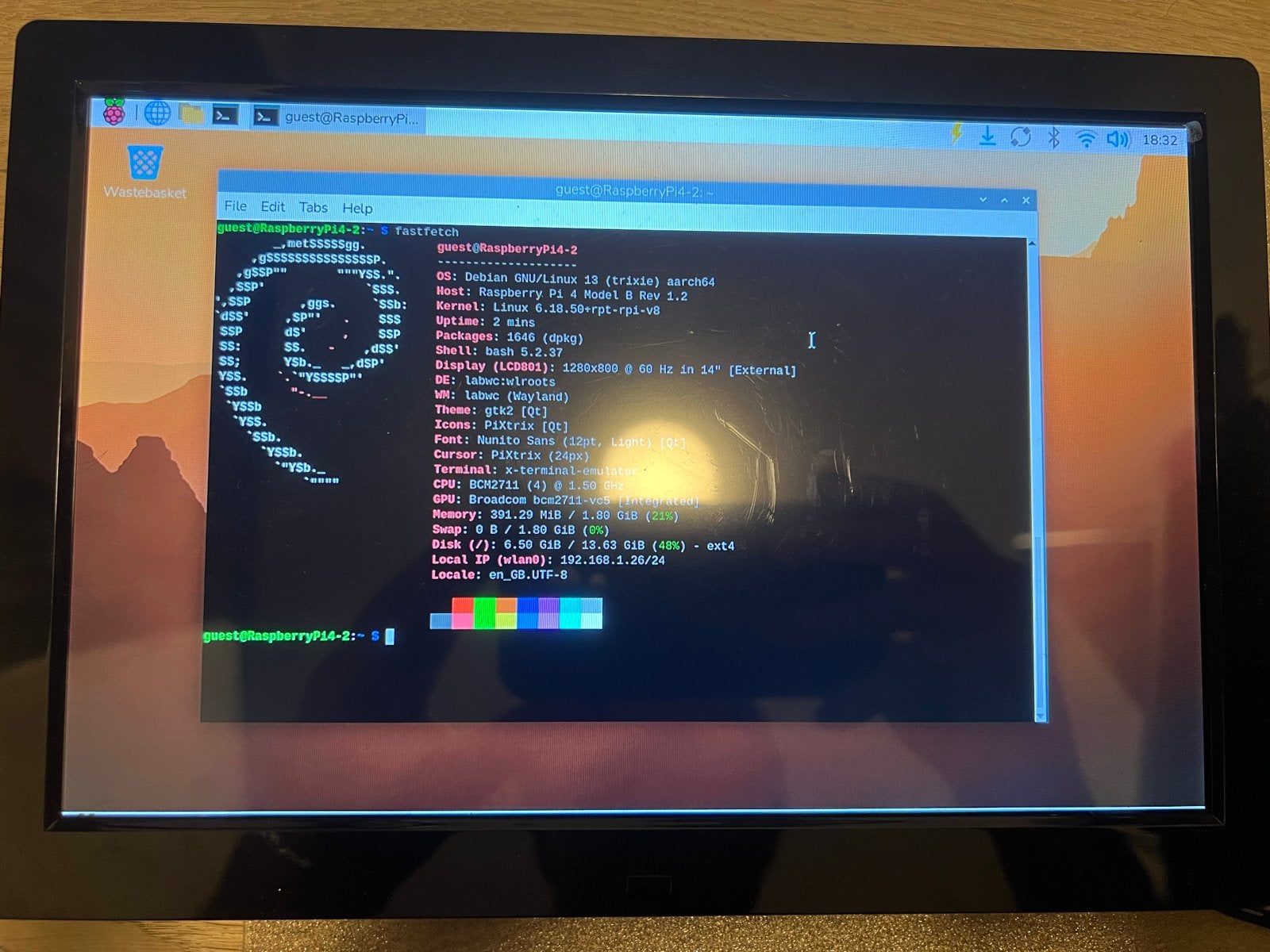 Raspberry Pi Cluster met 3x Pi 4B, 1x Pi 3B, 10" scherm, Ophalen, Gebruikt, Met monitor, SSD