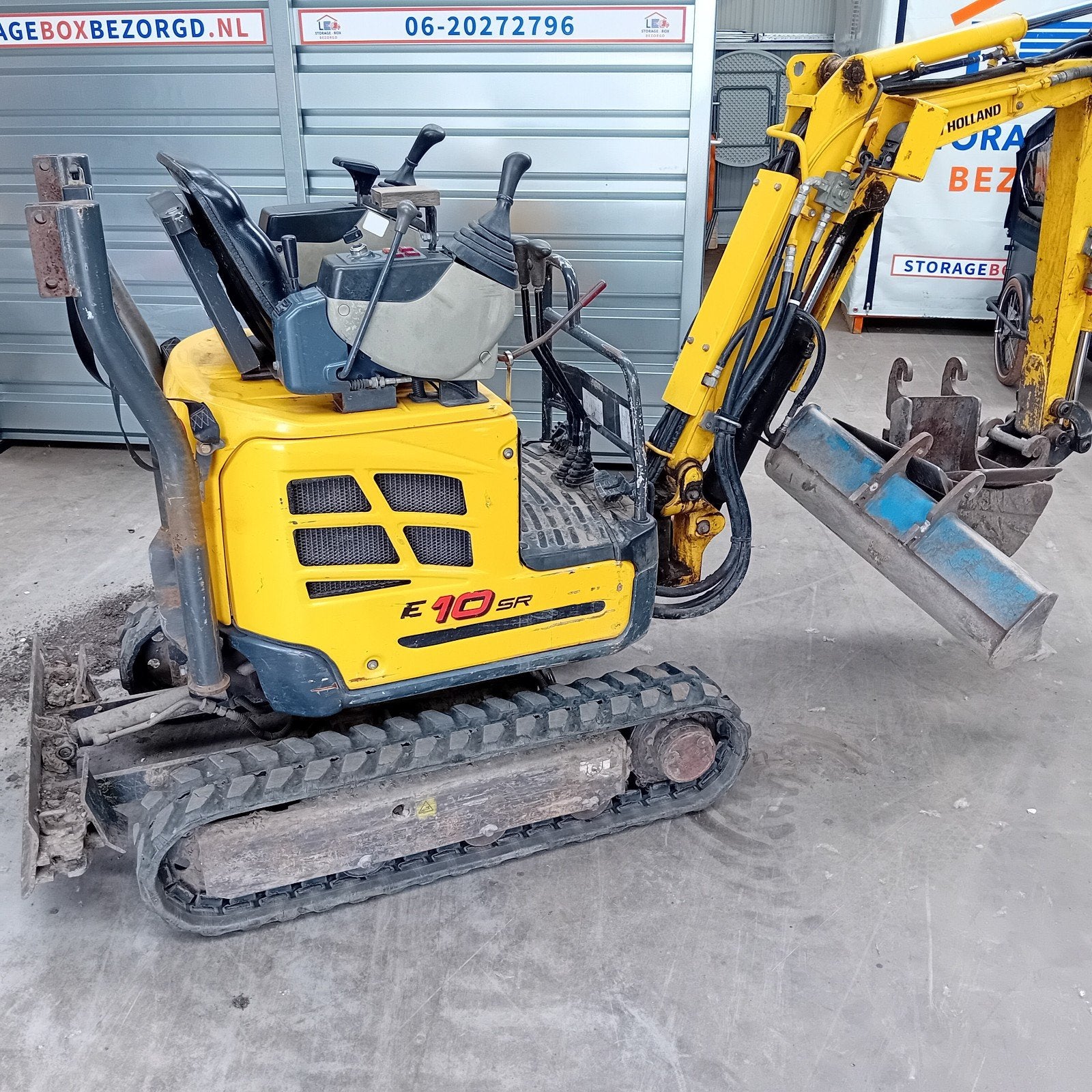 New Holland kobelco e10sr minigraver bj 2011, Tuin en Terras, Ophalen