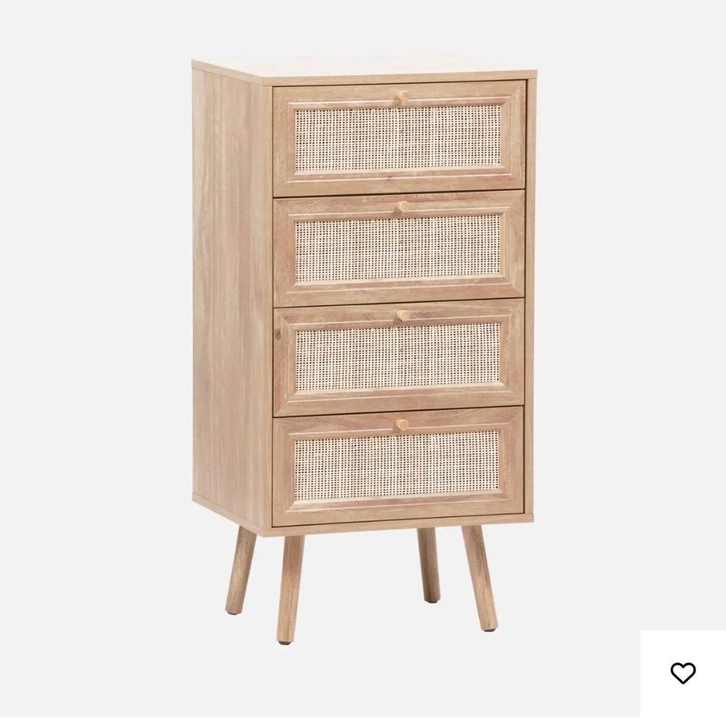 Foto 5 van Sidetable of kast met rotan
