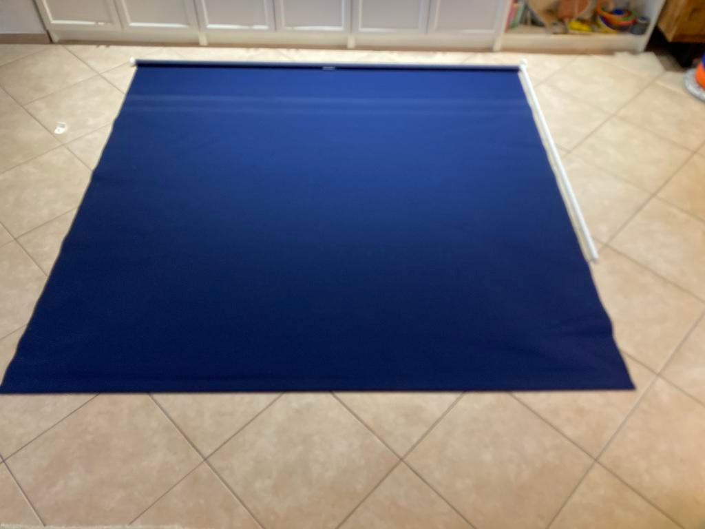 Verduisterend rolgordijn donkerblauw, Huis en Inrichting, Stoffering | Gordijnen en Lamellen, Ophalen, Gebruikt, Blauw, 150 tot 200 cm