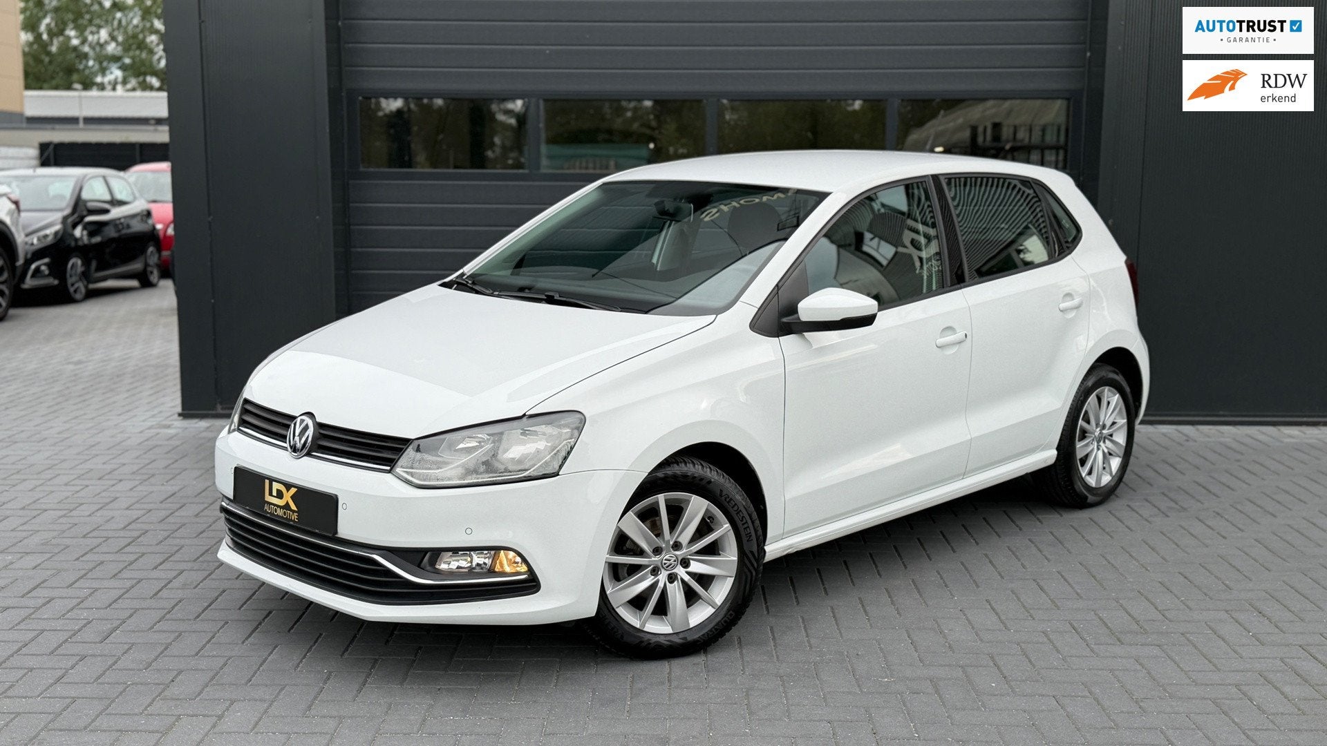Volkswagen Polo 1.0 First Edition LM velgen|Airco|PDC|Stoelv, Voorwielaandrijving, Euro 6, Traction-control, Wit