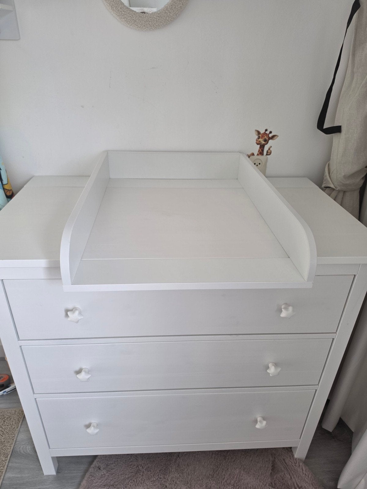 IKEA Hemnes Bladvergroter Wit - Zo goed als nieuw, Kinderen en Baby's, Ophalen, 50 tot 70 cm, Opstaande rand, 100 cm of meer