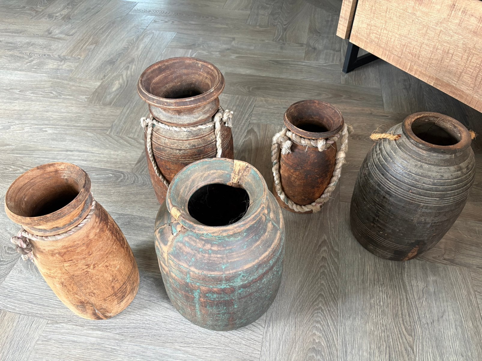 Landelijke nepalese kruiken, Huis en Inrichting, Woonaccessoires | Vazen, Ophalen, Zo goed als nieuw, Handgemaakt, Hout