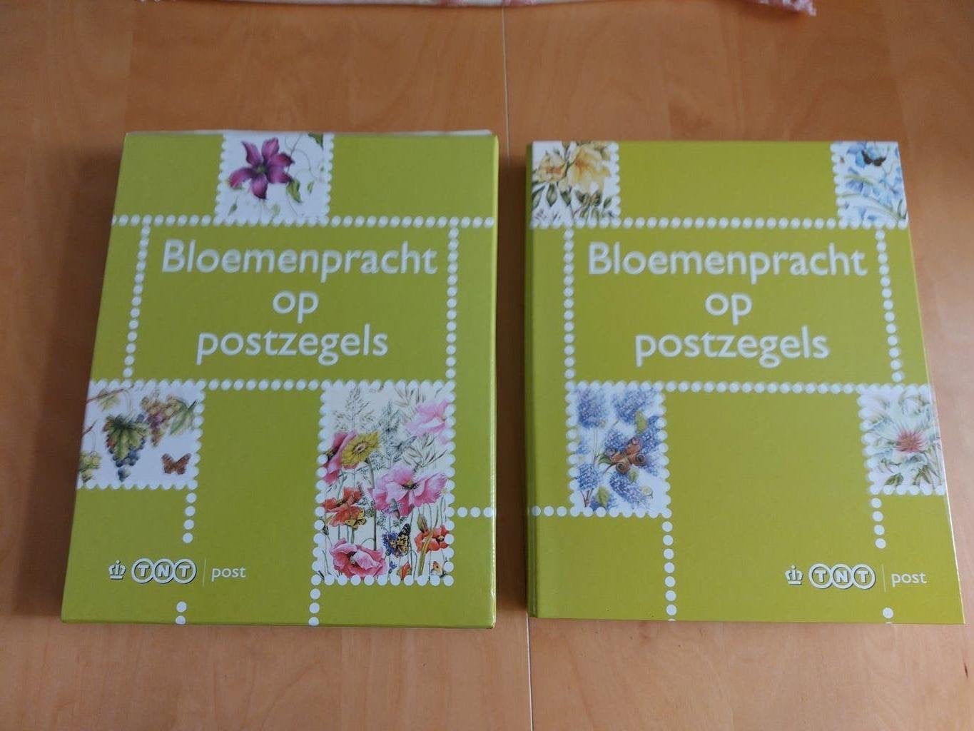 Bloemenpracht op postzegels - 1 Album TNT Post met Cover, Postzegels en Munten, Ophalen of Verzenden, Dier of Natuur