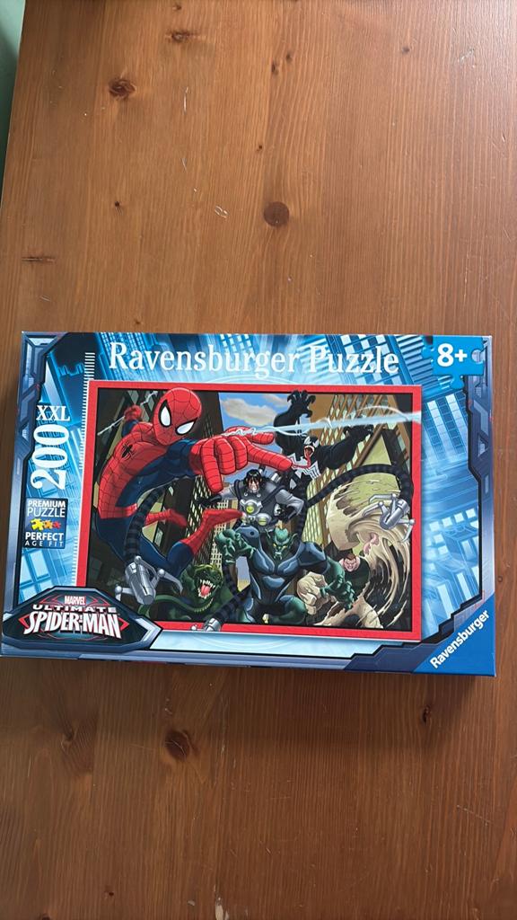 Ravensburger puzzel Spiderman xxl 200 stukjes, Ophalen of Verzenden, Meer dan 50 stukjes, Zo goed als nieuw, 6 jaar of ouder