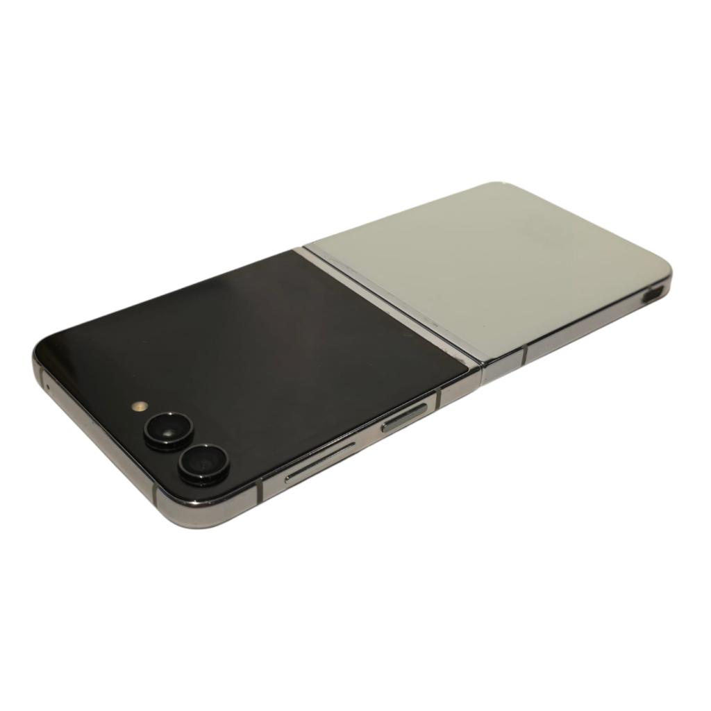 Samsung Galaxy Z Flip5 256GB Mint | Nette Staat, Telecommunicatie, Mobiele telefoons | Samsung, Samsung, Gebruikt, Support@Samsung.com