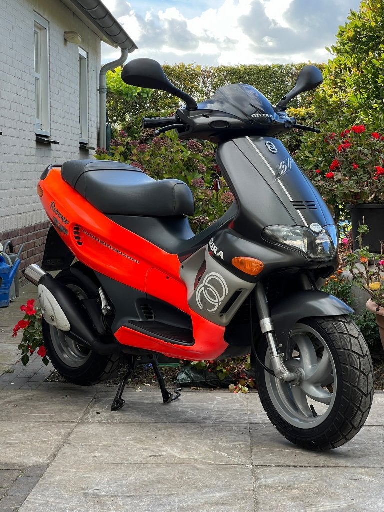⭐️Gilera runner 50cc 2 takt dd Fluo Rosso 9900 km⭐️, Niet ingevuld, Niet ingevuld, Niet ingevuld