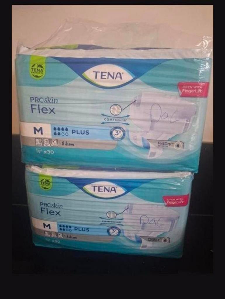 Tena plus maat m, Ophalen of Verzenden, Nieuw