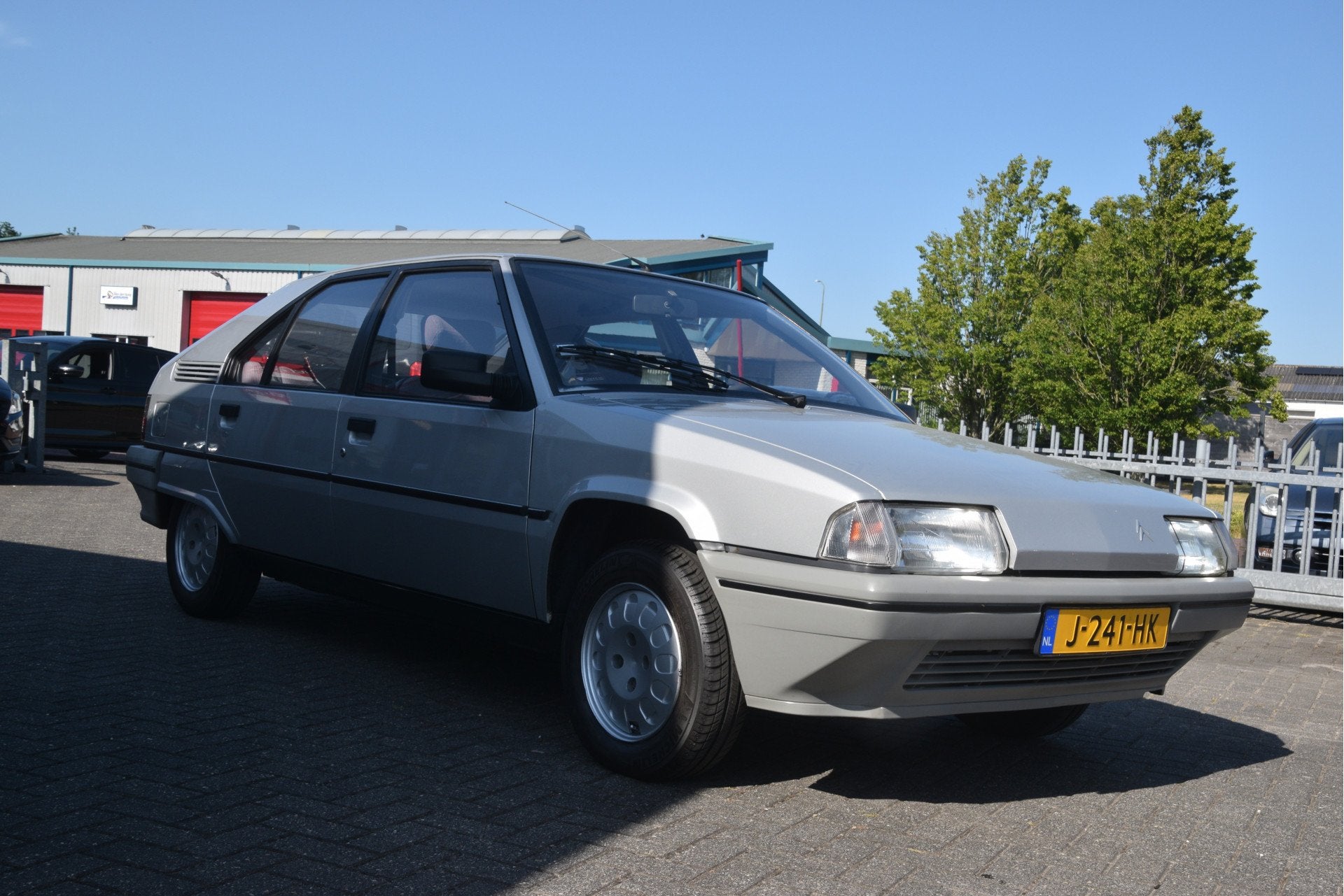 Citroën BX 1.6 Trekhaak | Radio | Centrale deurvergrendelin, Auto's, Oldtimers, Voorwielaandrijving, Centrale vergrendeling, Stof