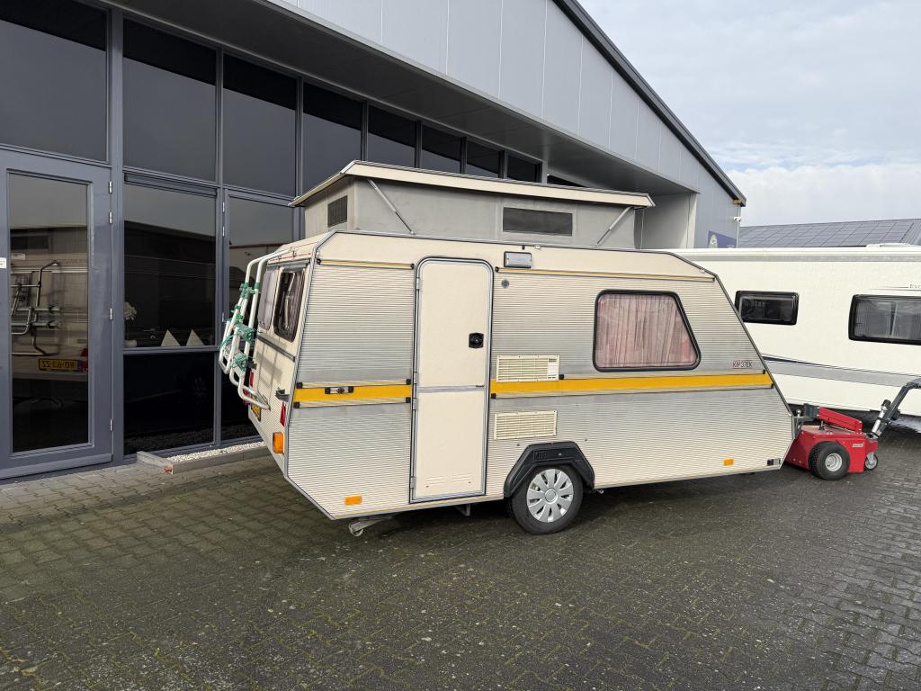 Kip Kompakt 37 EK Langslaper 520kg leeg Bovag 2026 Topstaat, Caravans en Kamperen, Standaardzit, Kip, Bedrijf, Tot 500 kg