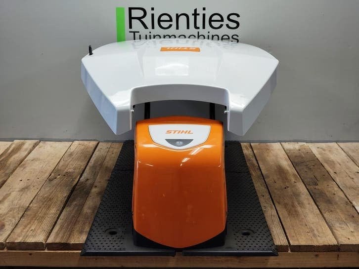 Stihl afdak AIP 602.0 + Dockstation ADO, Info@stihl.nl, ANDREAS STIHL NV, Gebruikt, Veurtstraat 117, 2870 Puurs-Sint-Amands, BelgiÃƒÂ«/Belgique