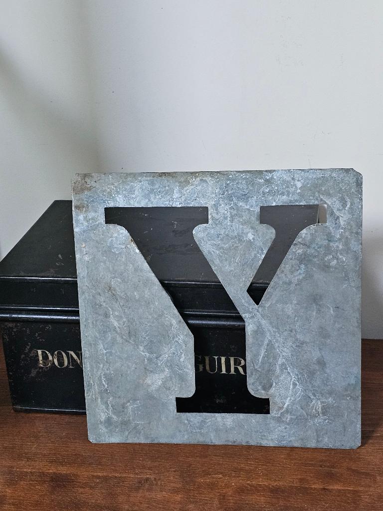 Groot oud zinken lettersjabloon alfabet LETTER 'Y' 26X26cm, Ophalen of Verzenden