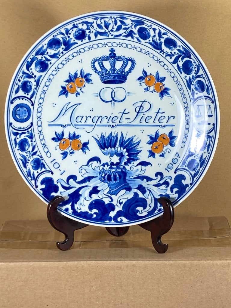 Porceleyne Fles huwelijks bord Margriet - Pieter 1967, --, Overige typen, Ophalen of Verzenden, Zo goed als nieuw