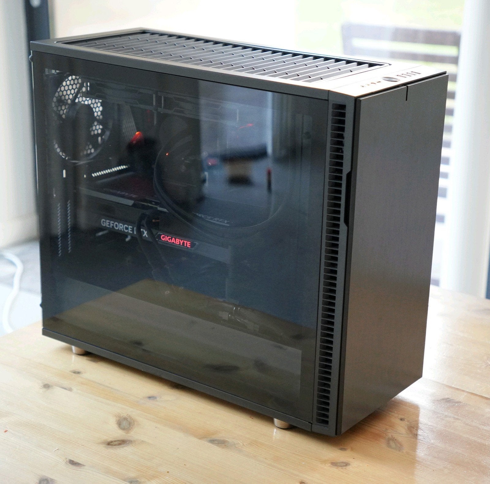 Gaming PC – RTX 4070 Ti / Ryzen 5 5600X, Ophalen, 1.5 TB SSD + 2TB HHD, Gebruikt, 32 GB