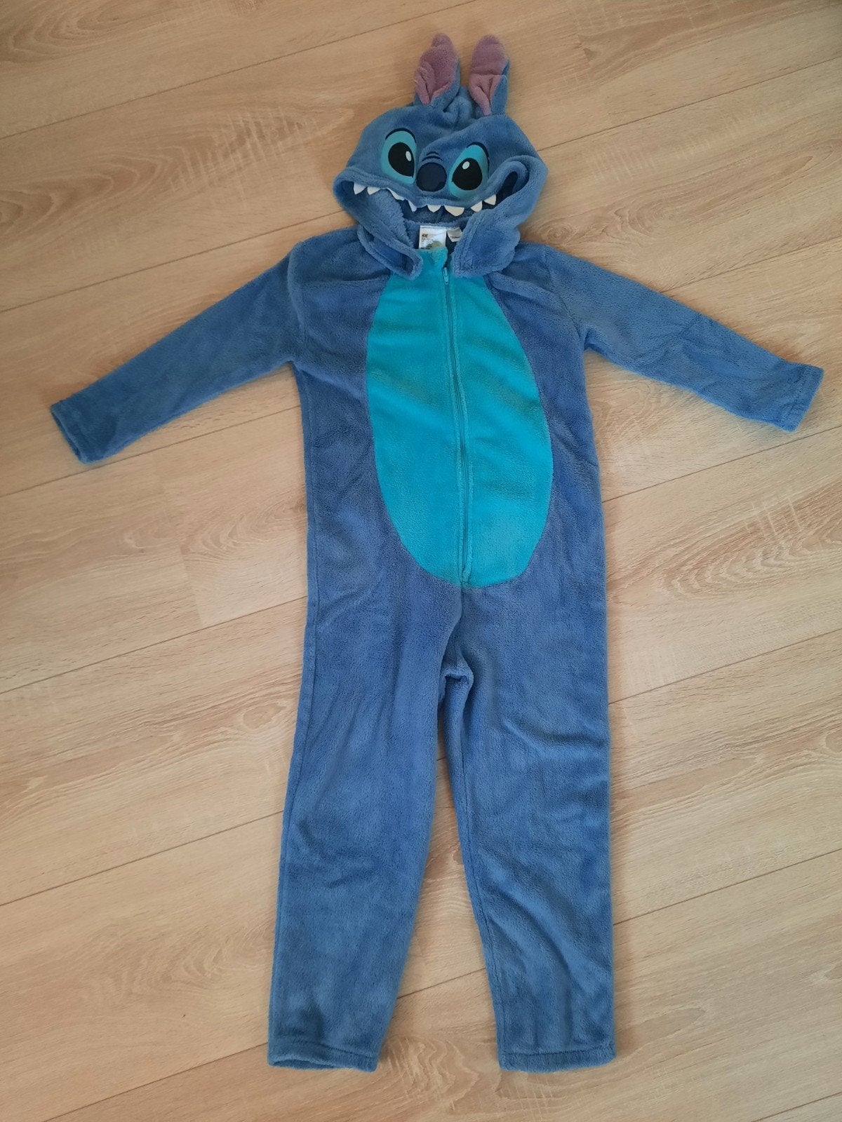 Stitch Onesie H&M Maat 122/128 - Zo goed als nieuw, Kinderen en Baby's, Ophalen, Zo goed als nieuw, 122 t/m 128, Jongen of Meisje