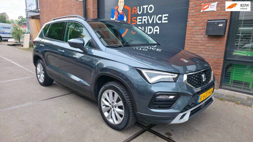 Seat Ateca 1.5 TSI Style Business Intense l Trekhaak l carpl, Euro 6, 4 cilinders, Ateca, Automatische klimaatregeling