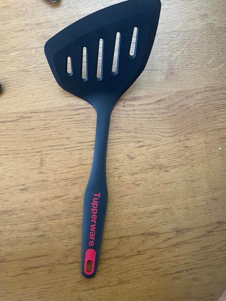 Nieuwe Tupperware Bakspatel - Zwart met Rood Logo, Ophalen of Verzenden, Nieuw, Overige typen