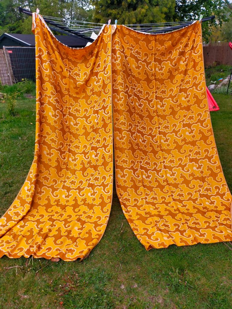 Vintage Gordijnen - Twee Stuks met Uniek Patroon, Huis en Inrichting, Stoffering | Gordijnen en Lamellen, Bruin, Gebruikt, 100 tot 150 cm