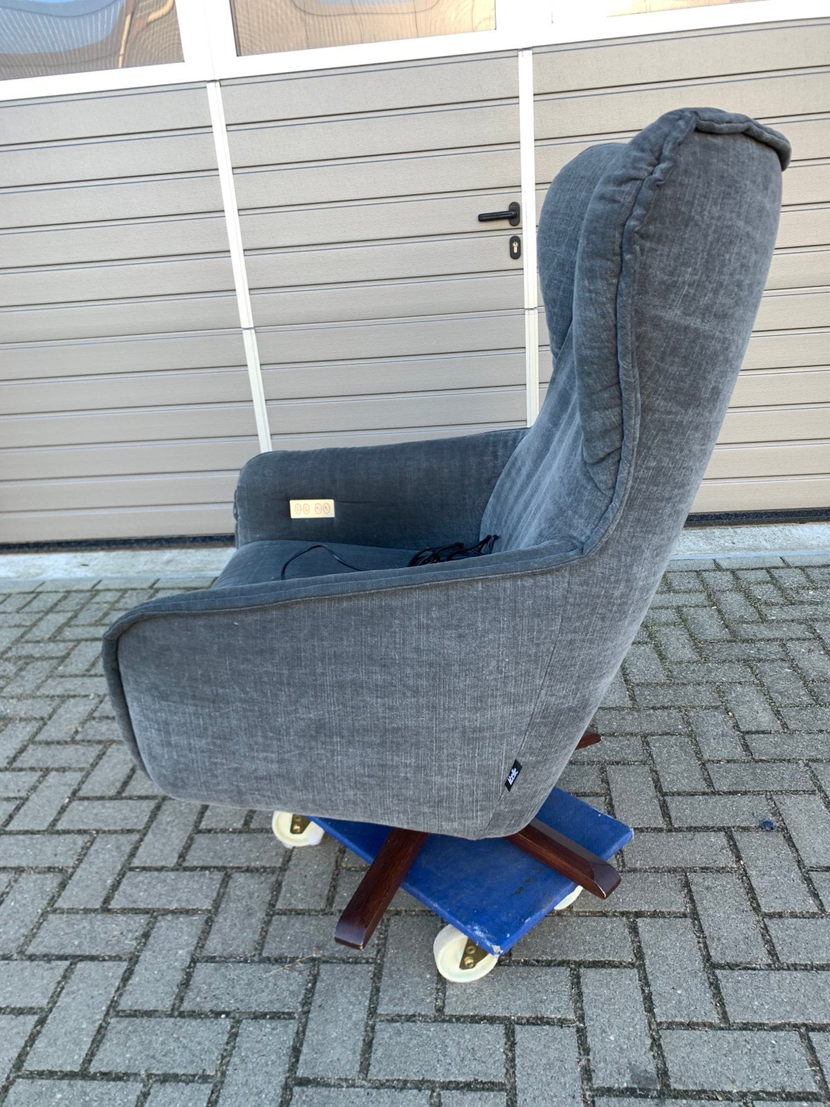Elektrische relax-stoel. Elektrisch verstelbaar, Huis en Inrichting, Ophalen, Gebruikt, 75 tot 100 cm, 50 tot 75 cm