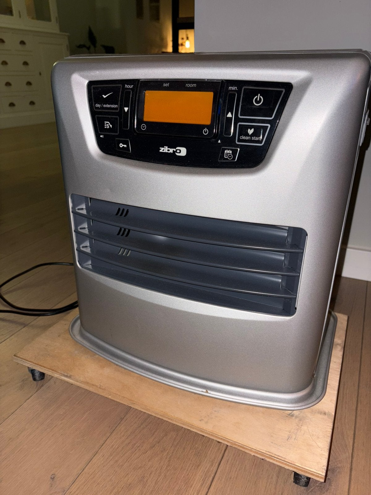 Zibro LC 140 laserkachel (als nieuw), Ophalen, Overige brandstoffen, Petroleumkachel, Zo goed als nieuw