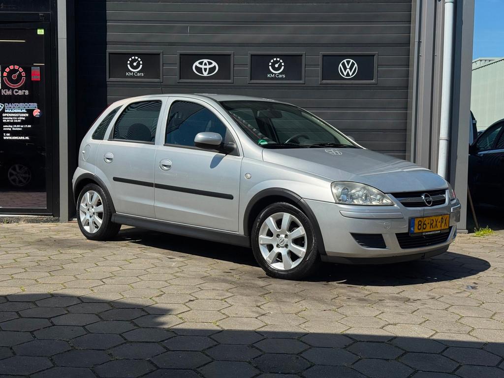 Opel Corsa 1.2-16V Silverline - 5 Deurs - Airco - Lage km /, Voorwielaandrijving, Gebruikt, 4 cilinders, 1229 cc