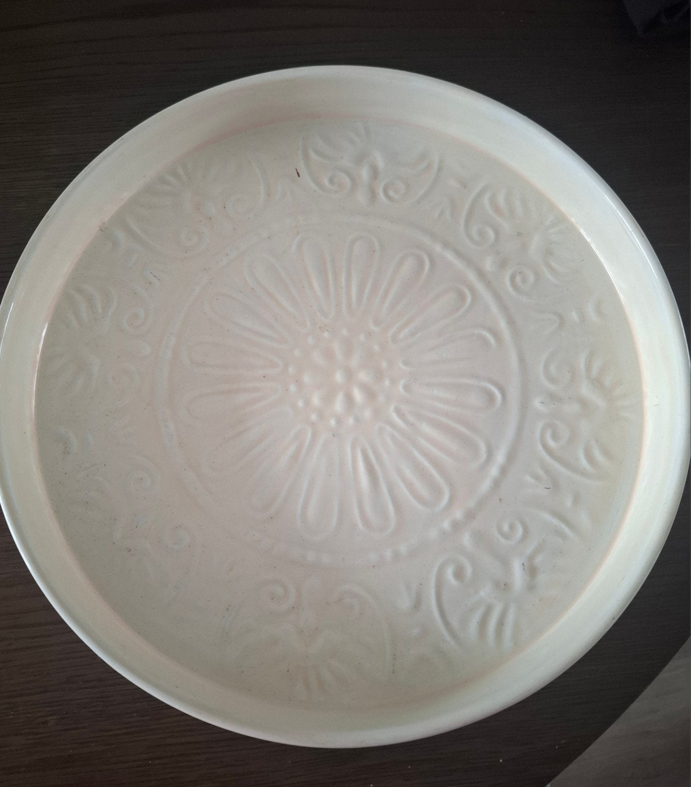 Licht geel crème metalen plateau, dienblad met bloemmotief, Huis en Inrichting, Rond, Afneembaar, Ophalen of Verzenden, Zo goed als nieuw