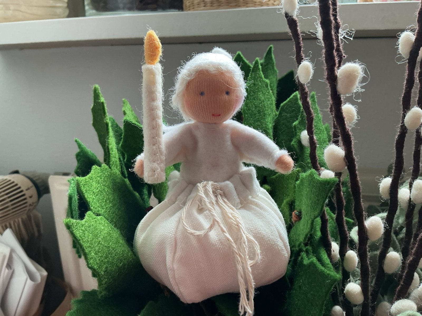 Kerstengeltje/beschermengeltje, jaartafel, vilt, handgemaakt, Ophalen of Verzenden, Nieuw, Figuurtje(s)
