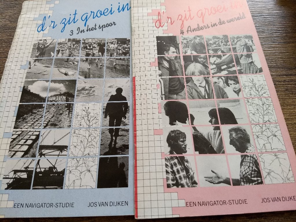 D'r zit groei in deel 3 en 4, Ophalen of Verzenden, Gelezen