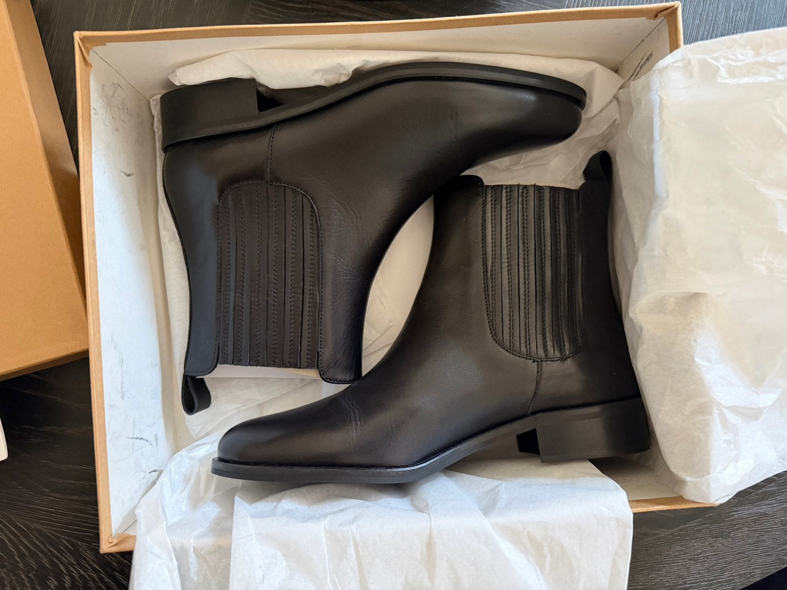 Isabel Bernard vendome black leather chelsea boots 39 nieuw!, Zwart, Lage of Enkellaarzen, Nieuw, Ophalen of Verzenden