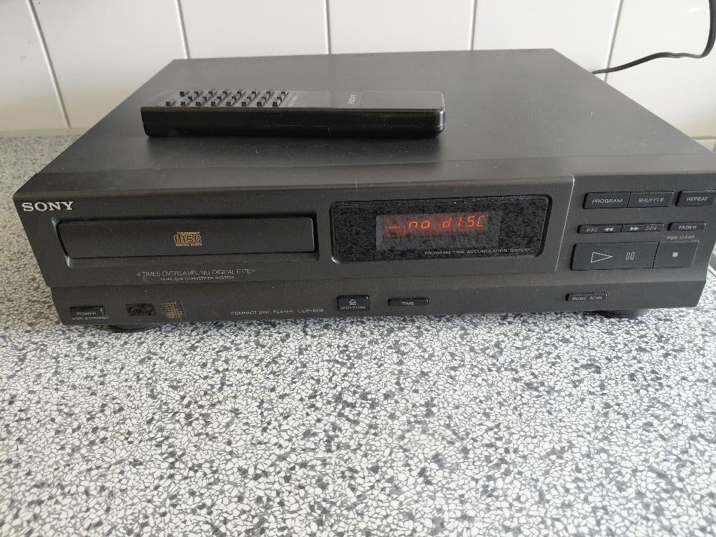 Sony cd speler type CDP-M18 compleet met afstandsbediening, Ophalen of Verzenden, Gebruikt, Sony