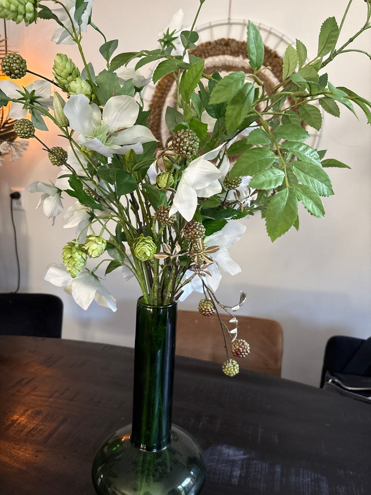 Glazen vaas met kunstbloemen, Ophalen of Verzenden, Zo goed als nieuw, Groen, Glas