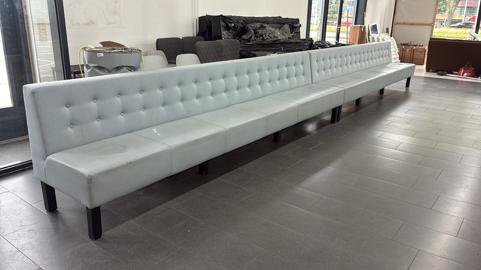Lange bank met rugleuning - ideaal voor horeca of wachtruimt, Ophalen, Gebruikt, 300 cm of meer, 75 tot 100 cm
