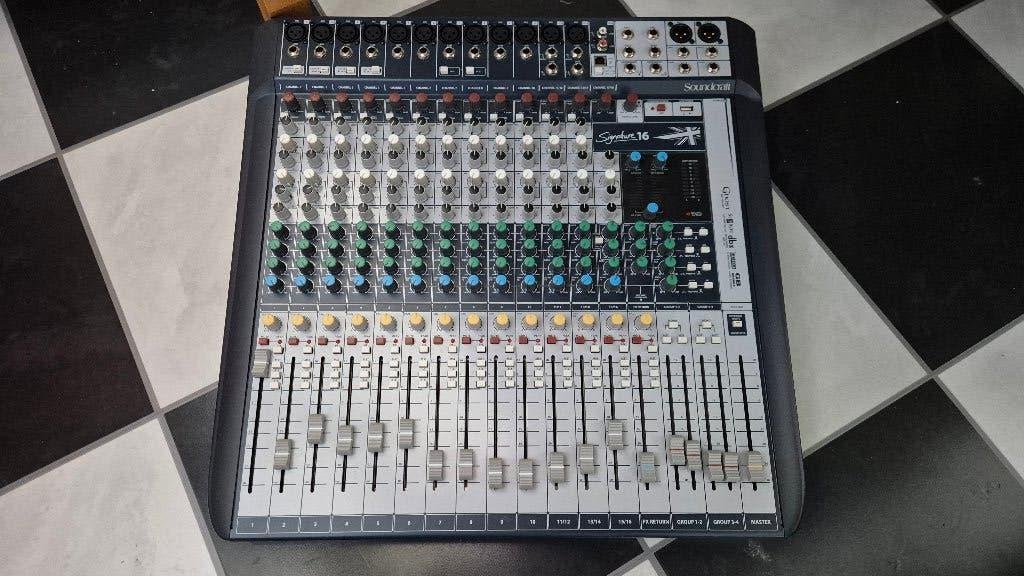 Soundcraft Signature 16 analoog mengpaneel | met factuur !, Muziek en Instrumenten, Mengpanelen, Ophalen, Gebruikt, 10 tot 20 kanalen