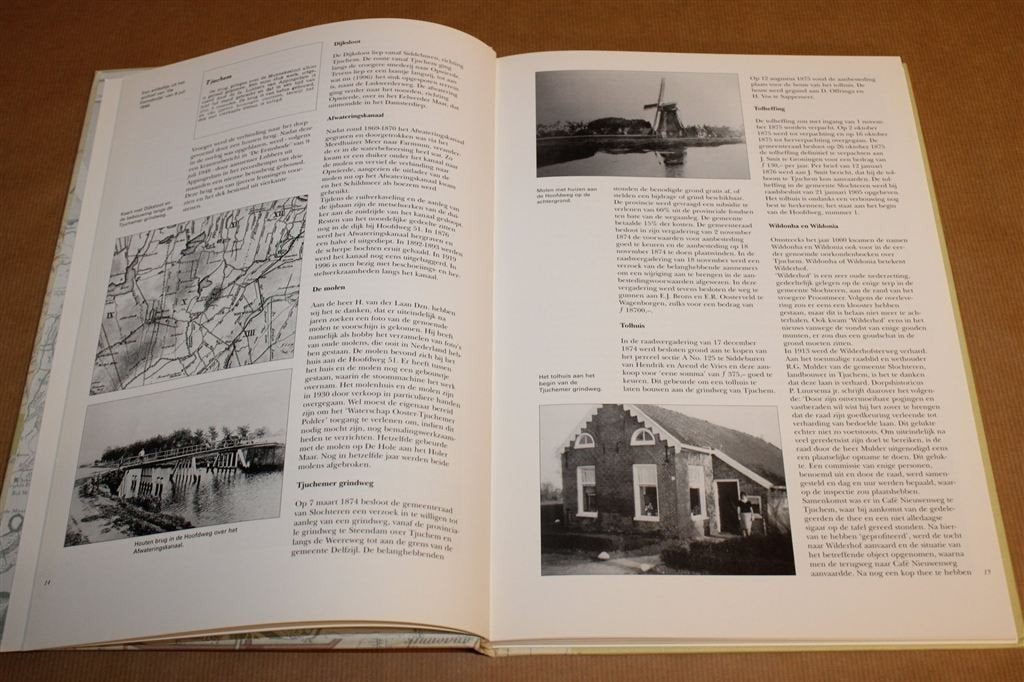 Tjuchem en Omstreken — 125 Jaar Schoolhistorie, Ophalen of Verzenden, Zo goed als nieuw